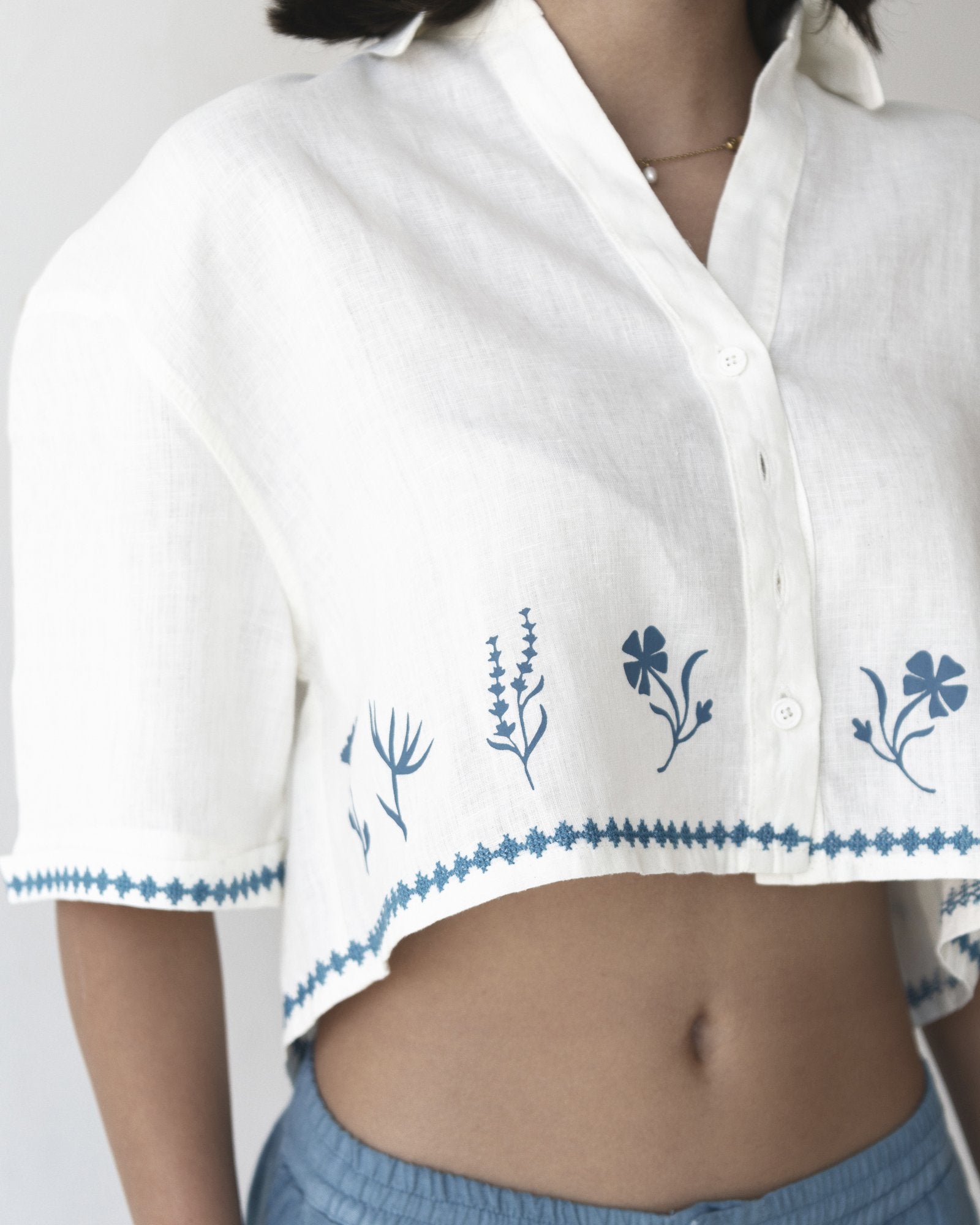 Roots Cropped Tee